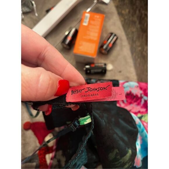 Betsey Johnson Green & Pink Floral Satin Slip Chemise sz L - Picture 8 of 8